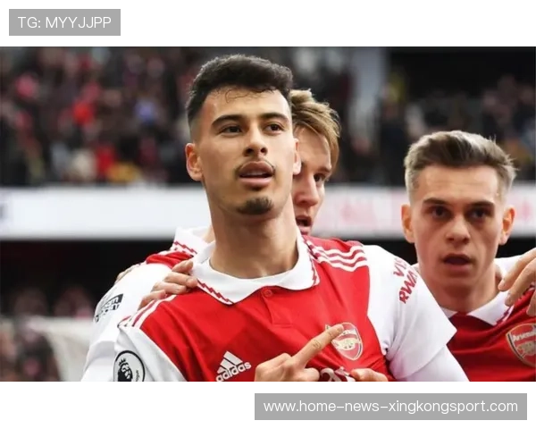 阿森纳选择持续中路渗透破防,马丁内利不断寻找空档