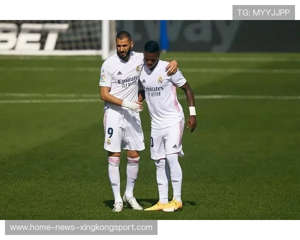 皇马维尼修斯前点轻巧一磕形成破门，展现极致球技