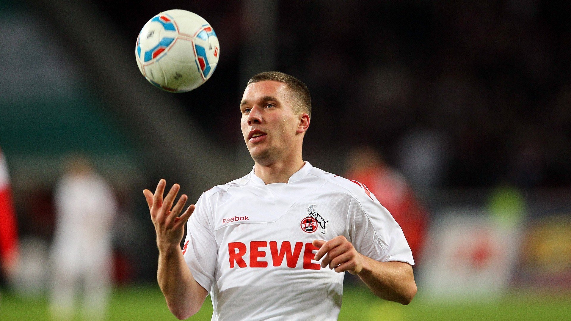 “情侣沟通改善网球课” 双打合作作为沟通练习